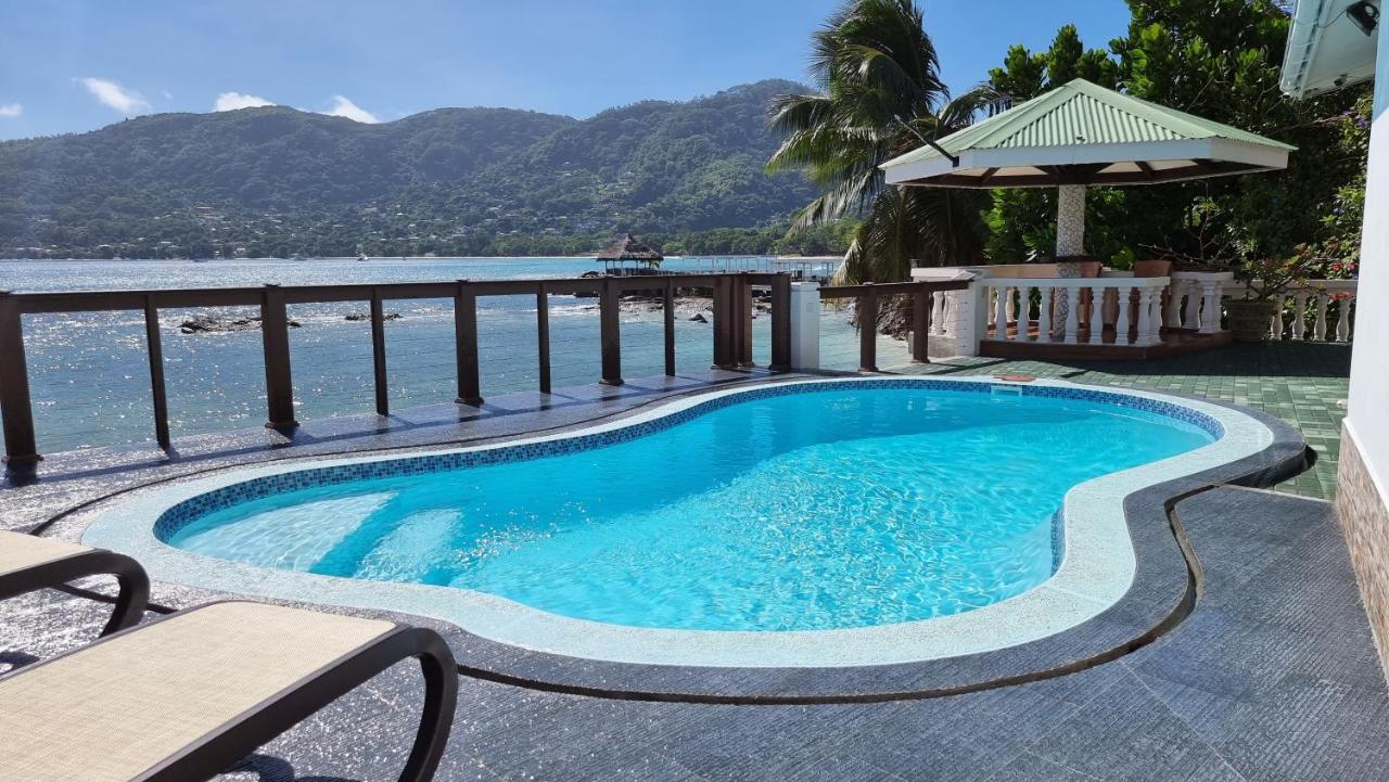 Drake Seaside Studio Apartments Bel Ombre Luaran gambar