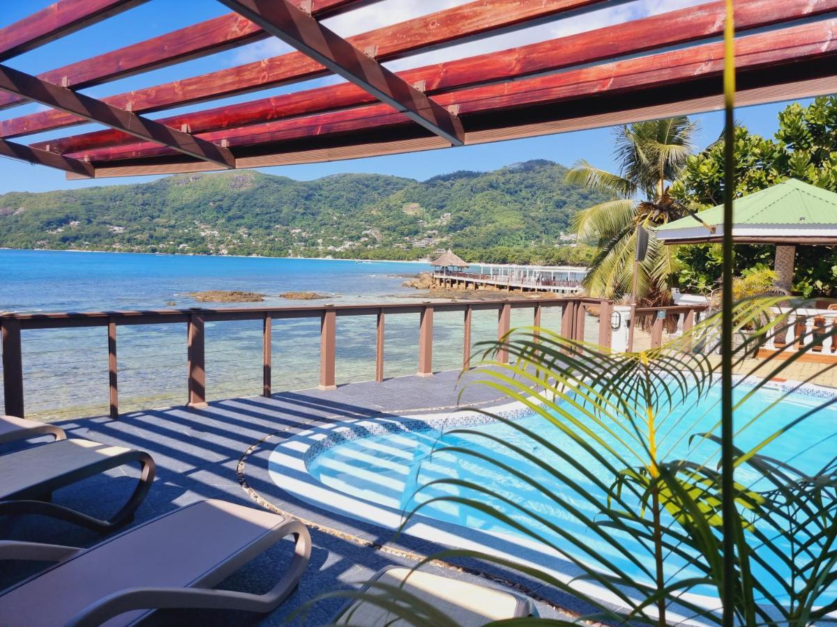 Drake Seaside Studio Apartments Bel Ombre Luaran gambar