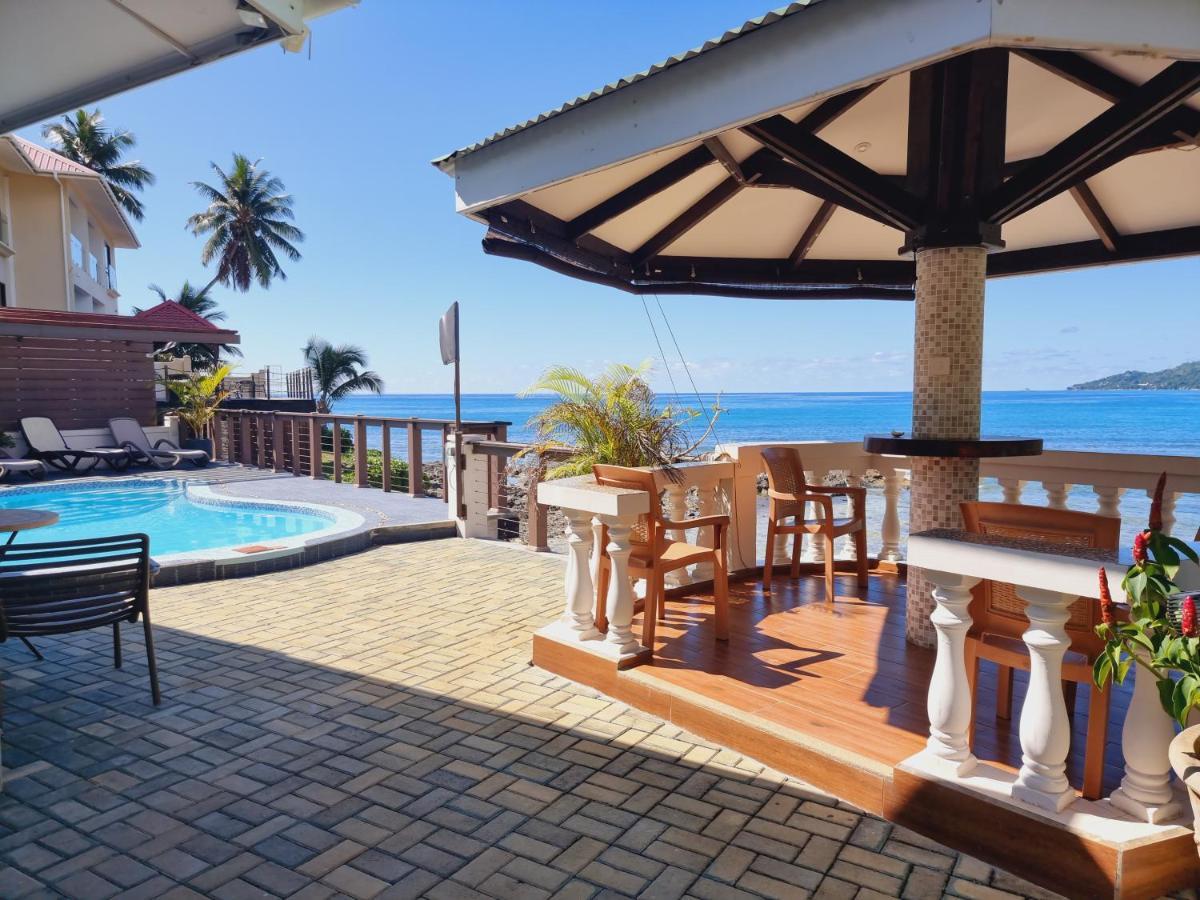 Drake Seaside Studio Apartments Bel Ombre Luaran gambar
