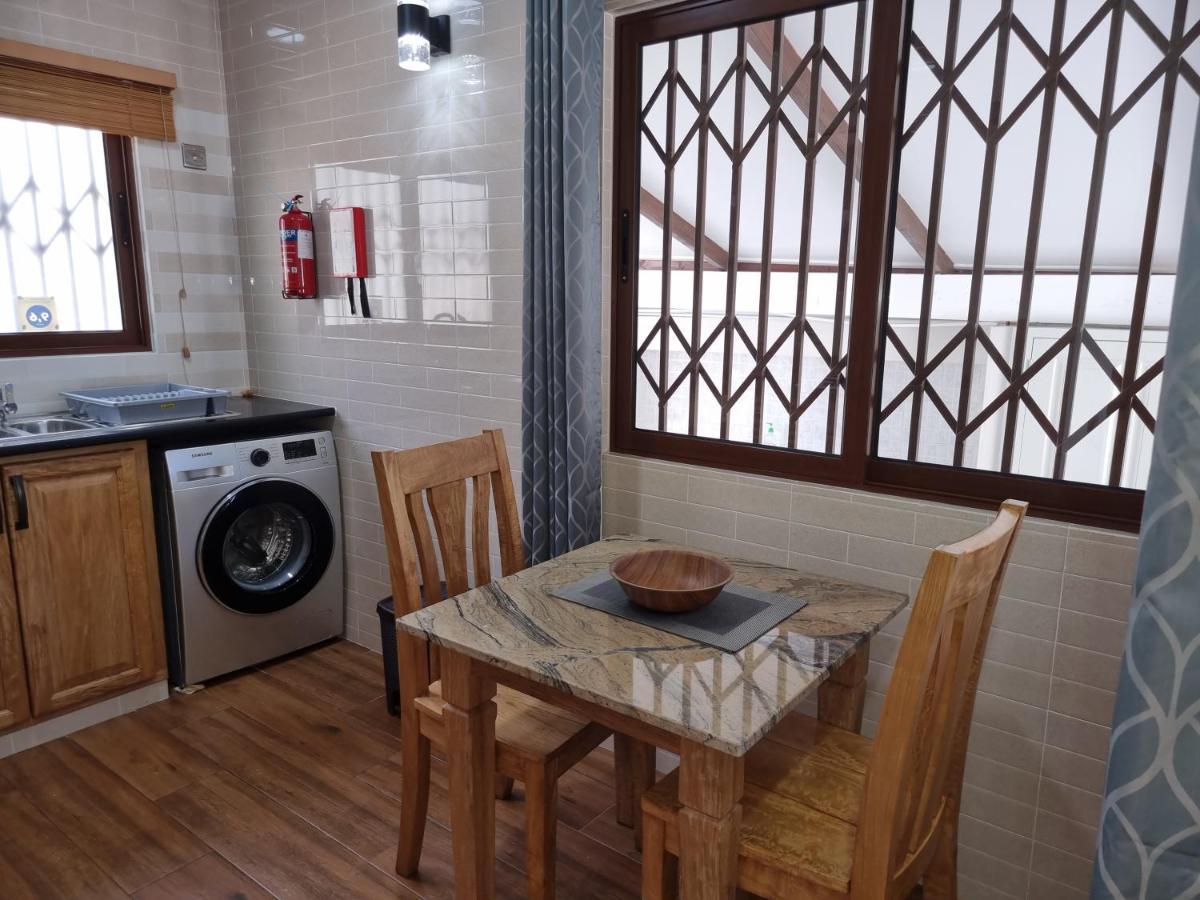 Drake Seaside Studio Apartments Bel Ombre Luaran gambar