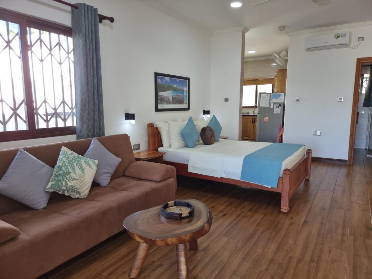 Drake Seaside Studio Apartments Bel Ombre Luaran gambar