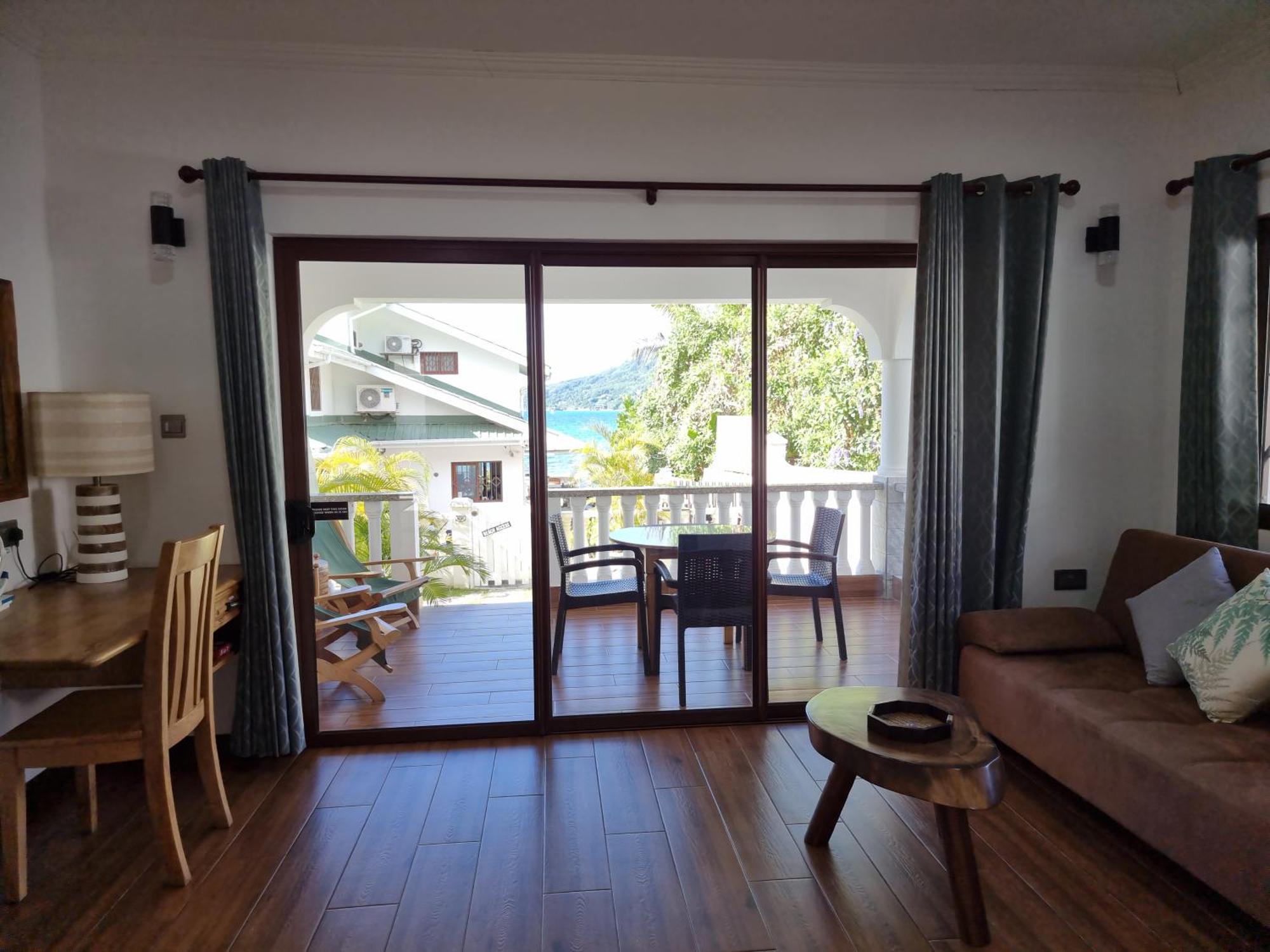 Drake Seaside Studio Apartments Bel Ombre Bilik gambar